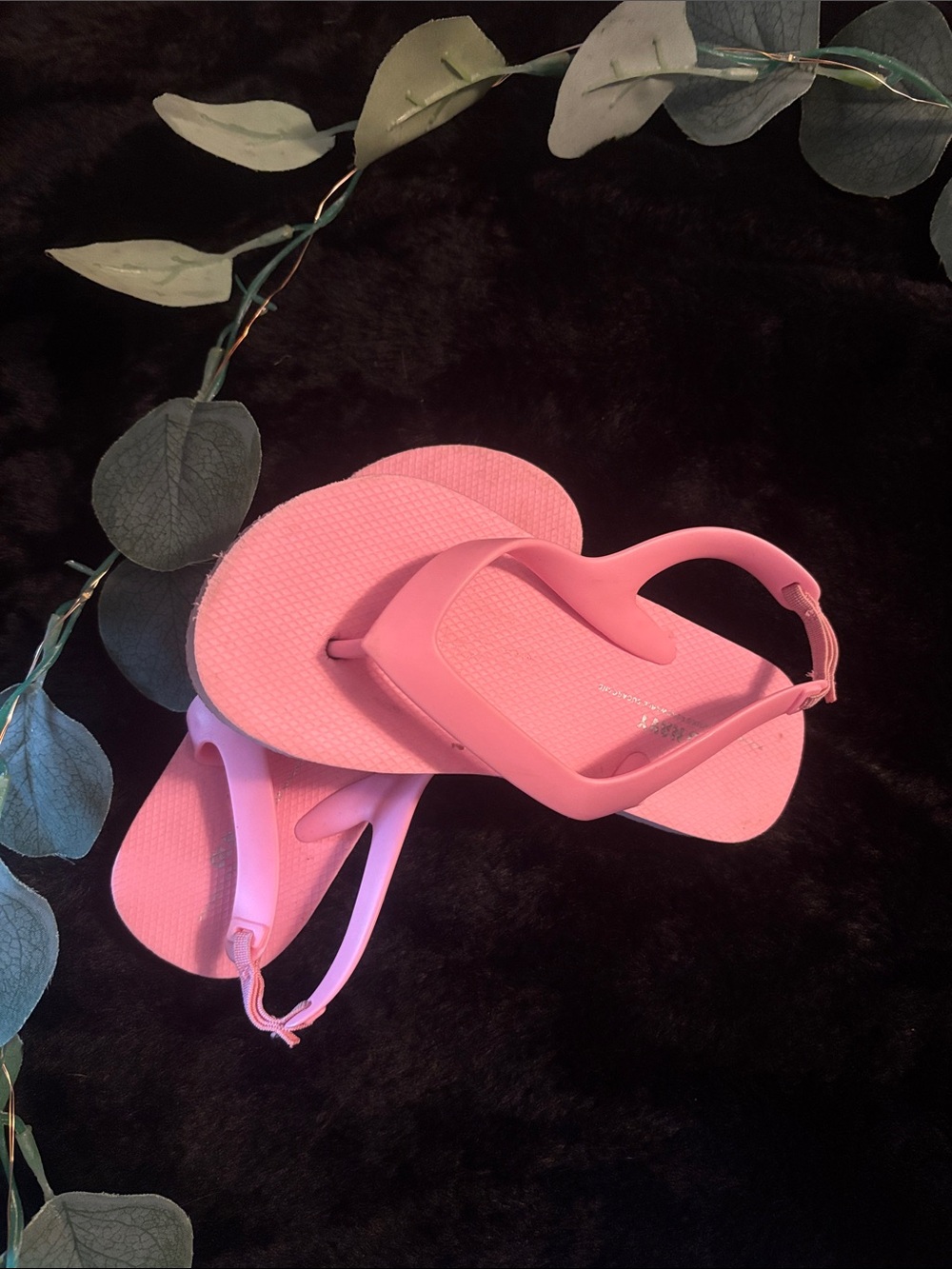 Old Navy Pink Backstrap Flip Flops for Kids